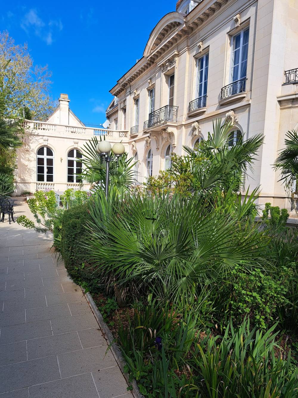 la-gourmandine-hotel-de-charme-parc (8)
